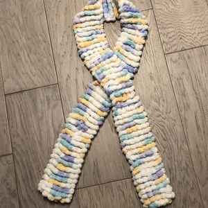 Gorgeous hand knitted winter scarf - Pom Pom yarn